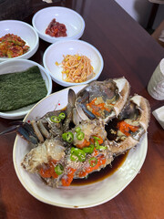 한식 간장 게장 감태 무채 김치