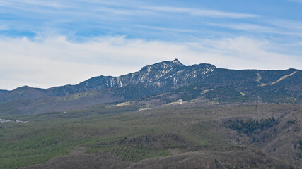 嬬恋村から望む春の浅間山，群馬県嬬恋村
