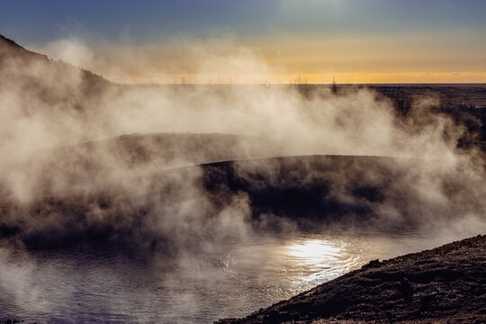 Hei&szlig;en Quellen und Geysir, Geothermal Park in Hveragerdi  Island