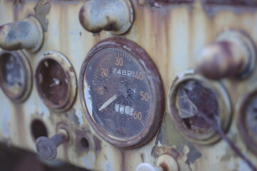 Speedo on an old vehicle instrument cluster
