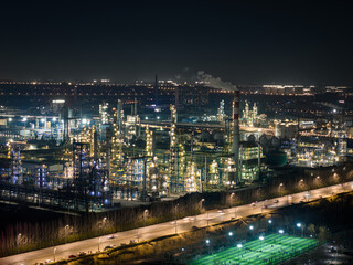 Fototapeta premium night view of the oil factory