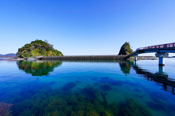 晴れ渡った朝の若狭高浜海釣り公園（福井県高浜町）