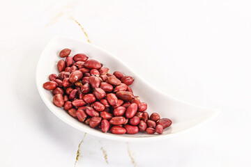 Raw peanut heap for roast