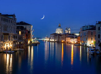 Grand Canal in night time - 745098466