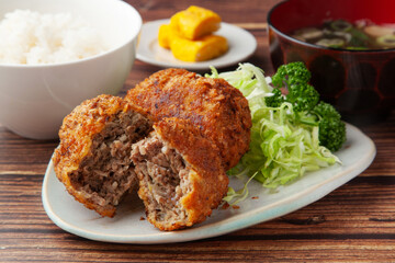 メンチカツ定食