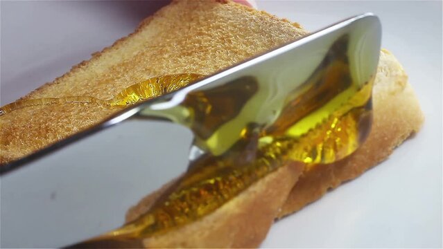 Honey Flowing