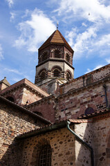 Vue du clocher de la basilique Saint-Julien