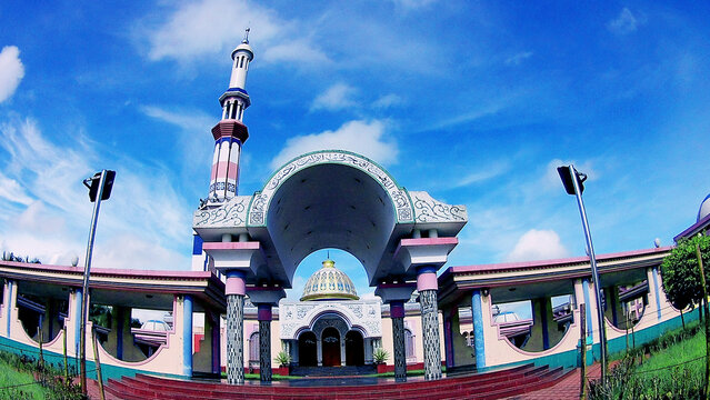 Baitul Aman Jame Masjid is a beautiful architectural monument of South Asia. Baitul Aman Jame Masjid. Barisal Uzirpur Upazila, Guthia