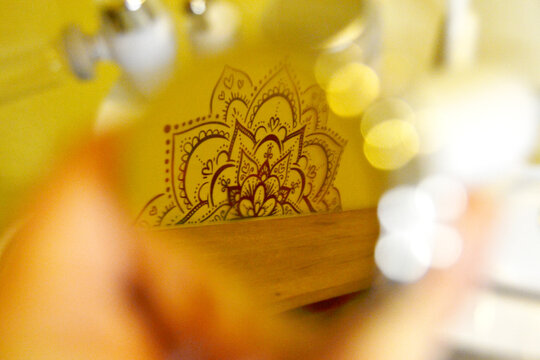 reflection of a madala with a bouquet effect