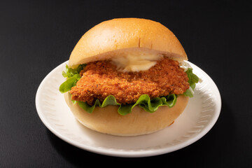 ピリ辛　チキンバーガー