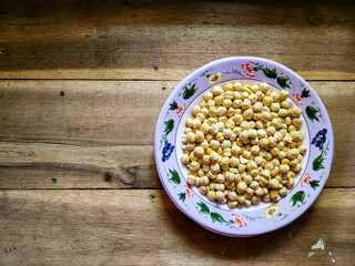 Chickpeas or garbanzo (Cicer arietinum). kacang arab