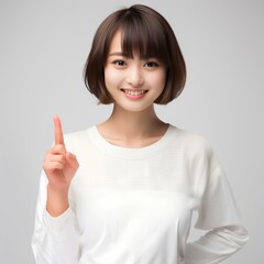 おすすめする笑顔のかわいい女性