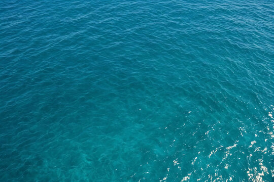 Blue sea water texture © Giuseppe Cammino