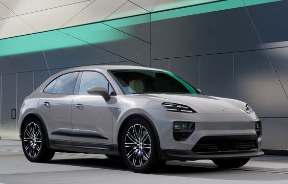 Porsche Macan &ndash; Best-Selling Porsche Goes Electric