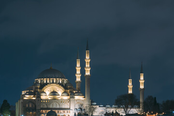 Fototapeta na wymiar Ramadan or islamic background photo. Suleymaniye Mosque view at night.