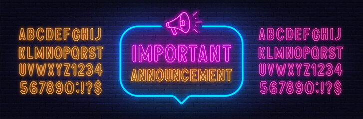 Important Announcement neon sign in the speech bubble on brick wall background.