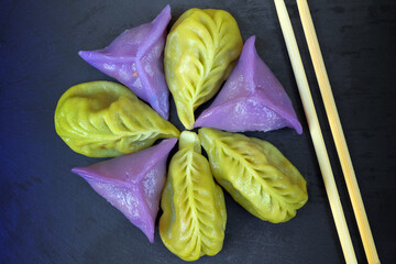ravioli asiatici colorati, Colorful Asian dumplings - 745710838