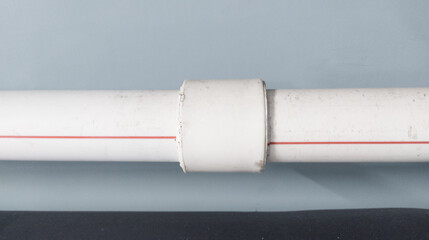 Polypropylene pipe connection lines for hot water.