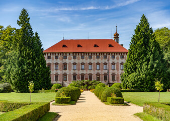 Fototapeta na wymiar Palace with beautiful garden in Libochovice
