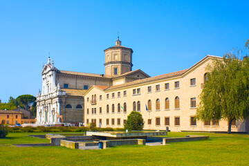 Fototapeta na wymiar Basilica of Santa Maria in Porto in Ravenna, Italy 
