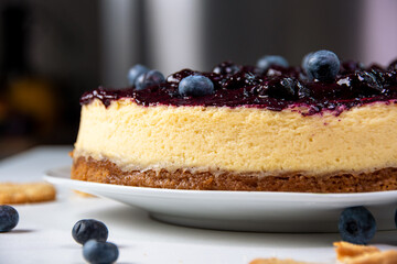 cheesecake with blueberries