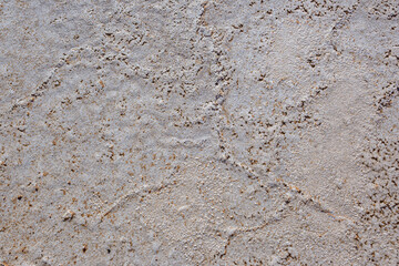 Details of the crystallization process of salt as water evaporates from the salt pan