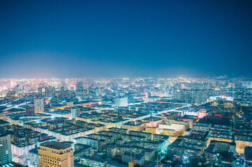 Obraz premium 中国 黒竜江省 ハルビン 龍塔からの夜景 