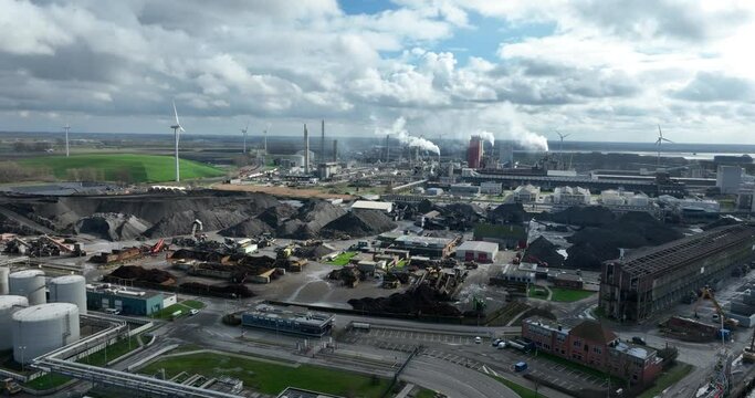 Fertilizer factory along Ghent Terneuzen Canal in Sluiskil fertilizers, foliar fertilizers, fertigation fertilizers and liquid products for greenhouse horticulture. Industrial facility. Agriculture
