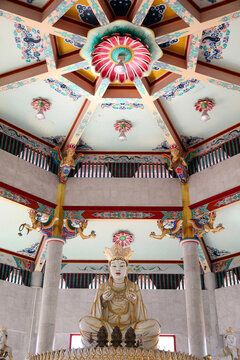 Kong Meng San Phor Kark See Monastery. Hall of Amrita Precepts.  Rocana Buddha who represents the sambhogakaya of Shakyamuni Buddha.