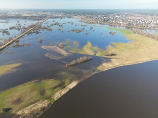 Zdjęcia z drona. Powódź, rozlewiska Bugu w okolicach Broku