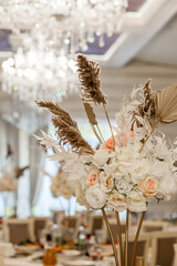 wedding decor, flowers, decorations and arches