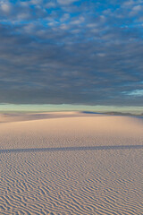 Fototapeta na wymiar Early morning light in White Sands National Park, New Mexico