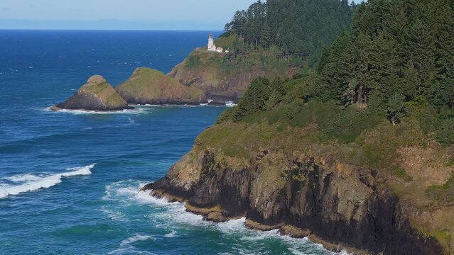 Heceta Head Lighthouse Oregon Coast Pacific Northwest Highway 101 Looking North Video