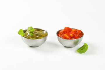 Basil pesto and tomato salsa - 746174885
