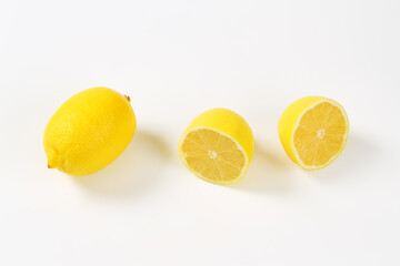 Fresh lemon fruits - 746175014