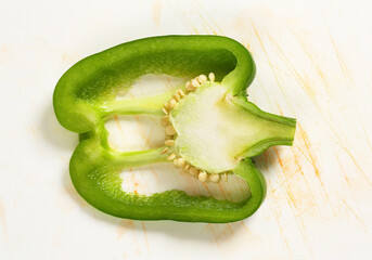 Slice of green bell pepper - 746175041