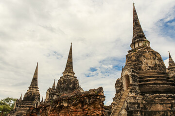Fototapeta premium Ruins of Wat Phra Sri Sanphet, Ancient Temple in the Ayutthaya, Thailand, Asia.
