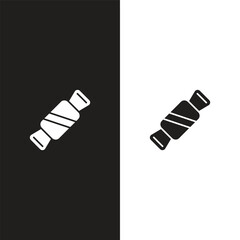 Candy icon vector set. sweets illustration sign collection. birthday symbol. holiday logo.
