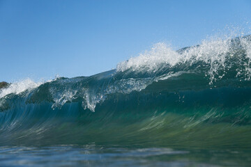 Wave breaking hollow in the ocean