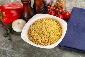 Dry ptitim heap in the bowl