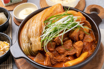 Korean food, spicy, ripe kimchi, ribs, steamed, cream, side dishes, kimchi, corn cheese,