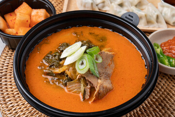 Korean food, beef, beef, sundae soup, seolleongtang, Naju, gomtang, beef, sundaeguk, pork, side dishes, kimchi
