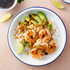 Healthy shrimp poke with avocado