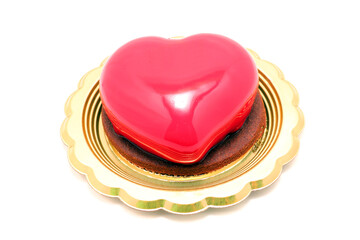 dolce a forma di cuore, heart-shaped cake - 746429645
