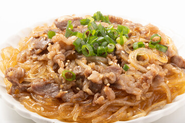 牛肉と春雨のピリ辛炒め
