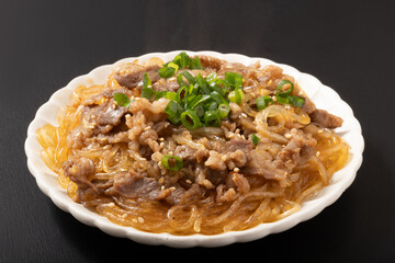 牛肉と春雨のピリ辛炒め