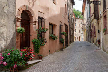Fototapeta na wymiar Comunanza, historic town in Marche, Italy