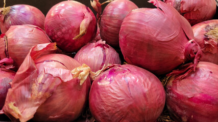 Red onions on the market place 