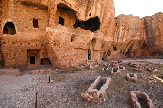 Ancient Dara (Anastasiopolis) City in Mardin - Roman City