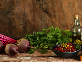beet salad vinaigrette on wooden table